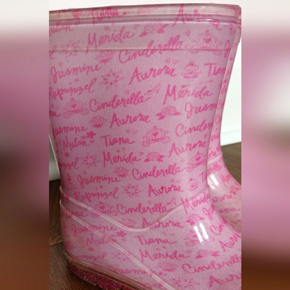 Disney Princesses Pink Rain Boots (for little girls size 12) - Picture 10 of 12